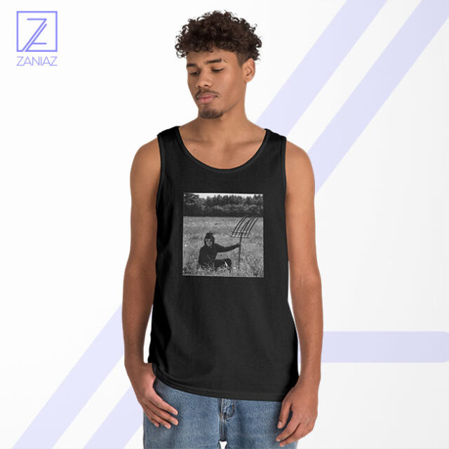 David Rose Pitchfork Field Scene Funny T-Shirt
